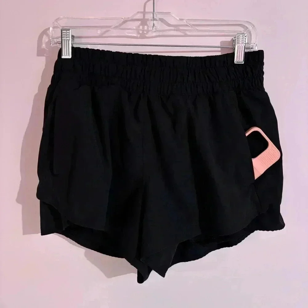 Avia Running Shorts with 3 Pockets Size Large